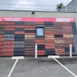 Différents types de tuiles posés par WR Couverture : tuile plate, mécanique, canal, béton, ardoise naturelle et tuile solaire – couverture en Île-de-France.